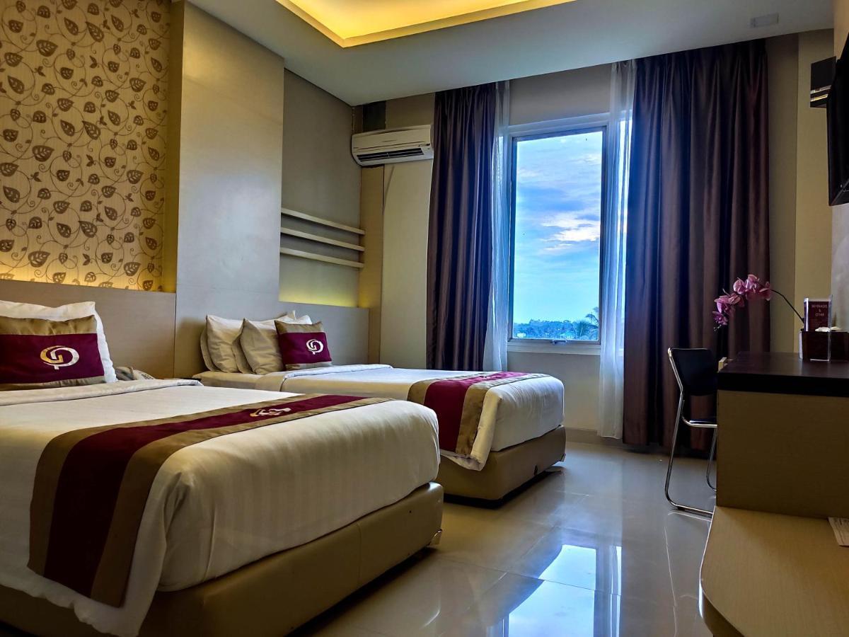 Grand Parama Hotel Tanjung Redep Екстер'єр фото