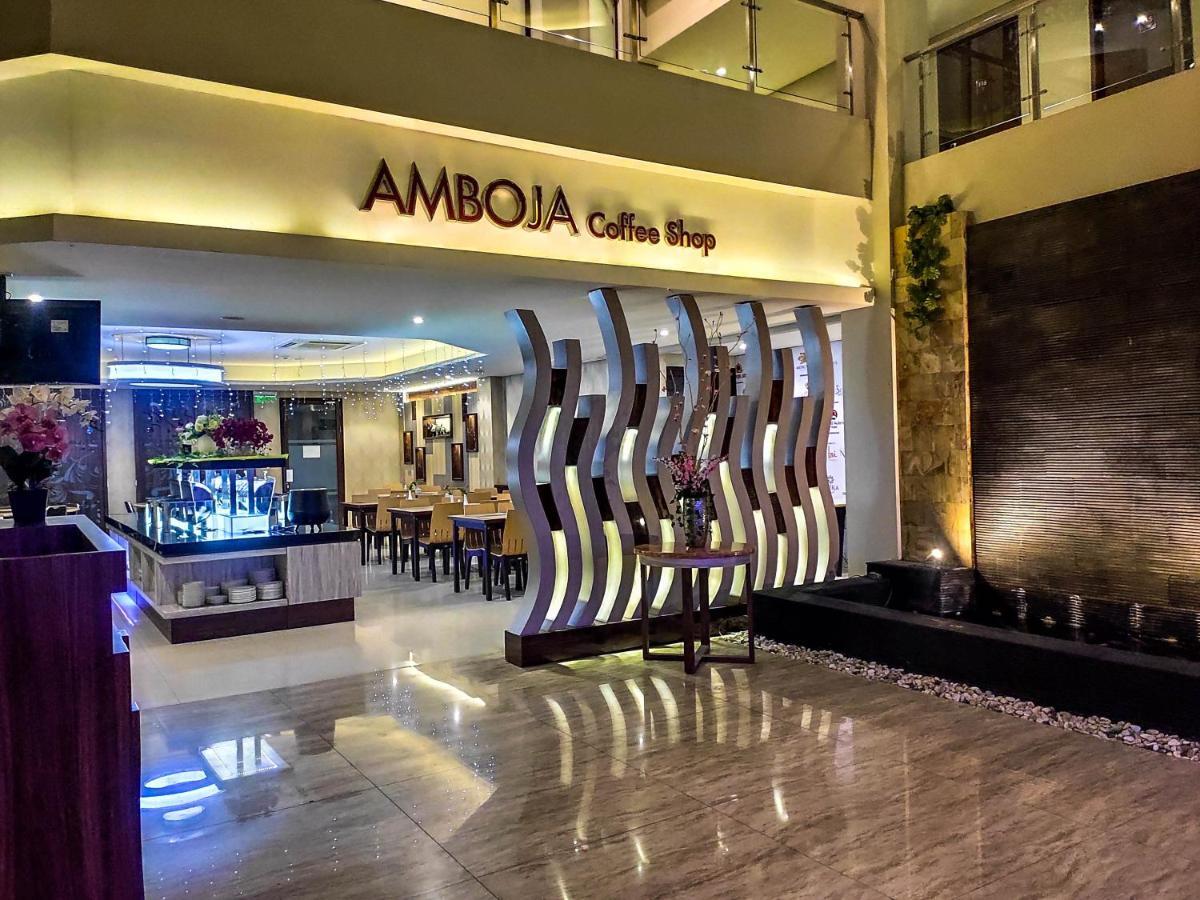 Grand Parama Hotel Tanjung Redep Екстер'єр фото